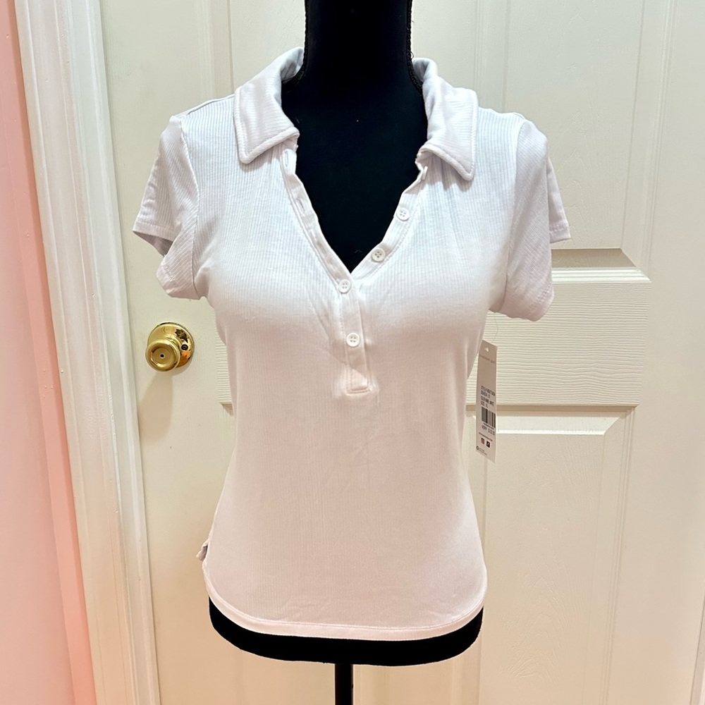 NWT - Madden Girl White Knit Ribbed Button Front Short Sleeve V-Neck Polo - XL